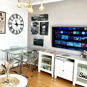 https://maravilloso-apartamento-en-el-centro-con-terraza-de.1costadelsol.com